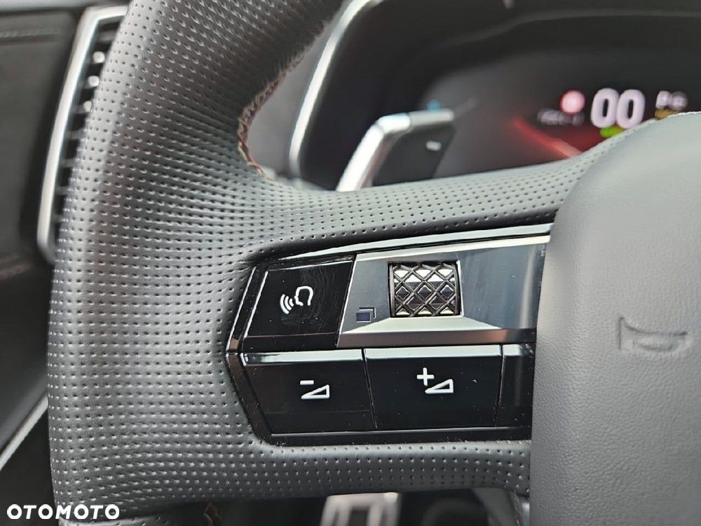 DS Automobiles DS 7 Crossback - 17