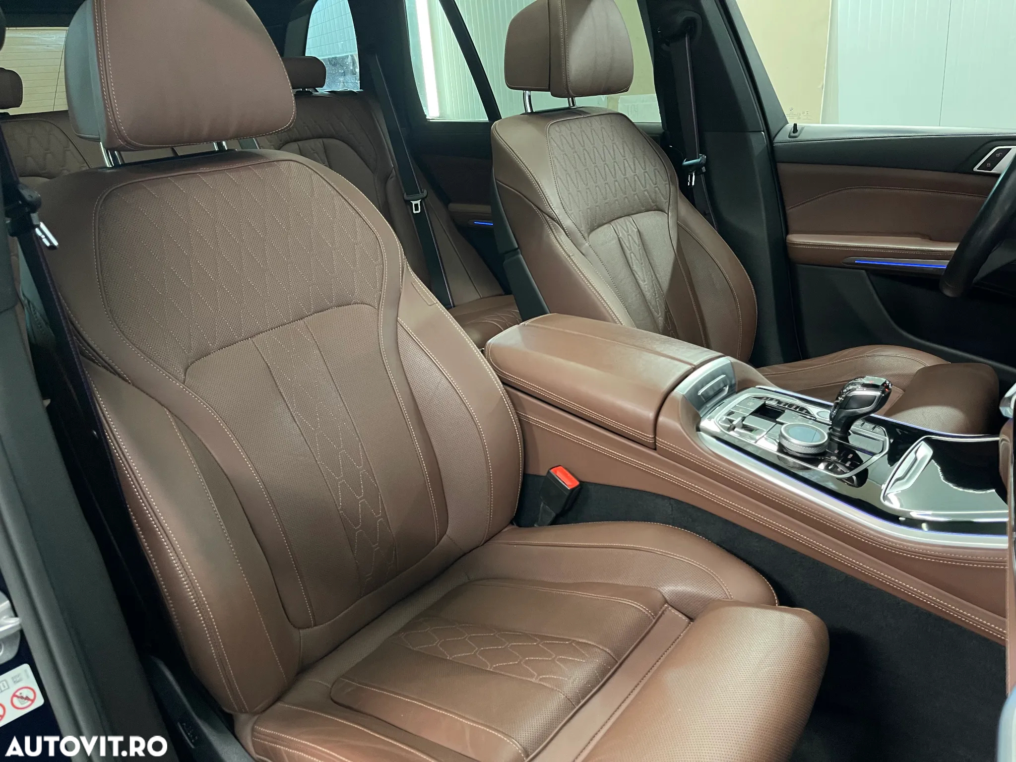 BMW X5 M M50i - 11