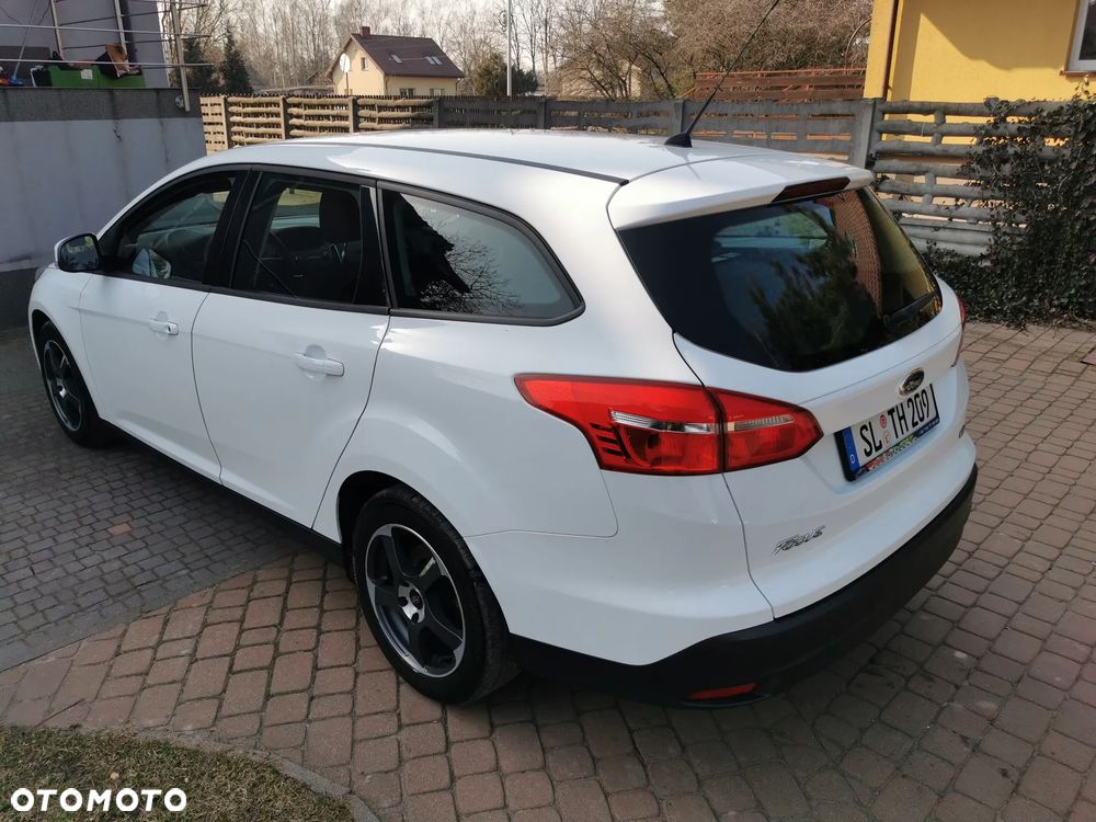 Ford Focus 1.0 EcoBoost 99g Trend Sport - 22