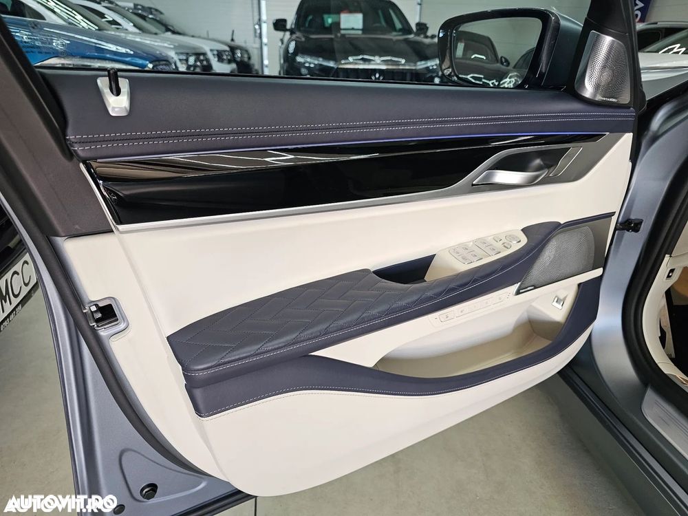 BMW Seria 7 745Le - 33