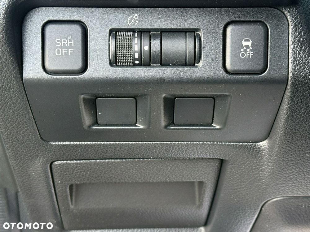 Subaru Forester 2.0 D Exclusive - 11