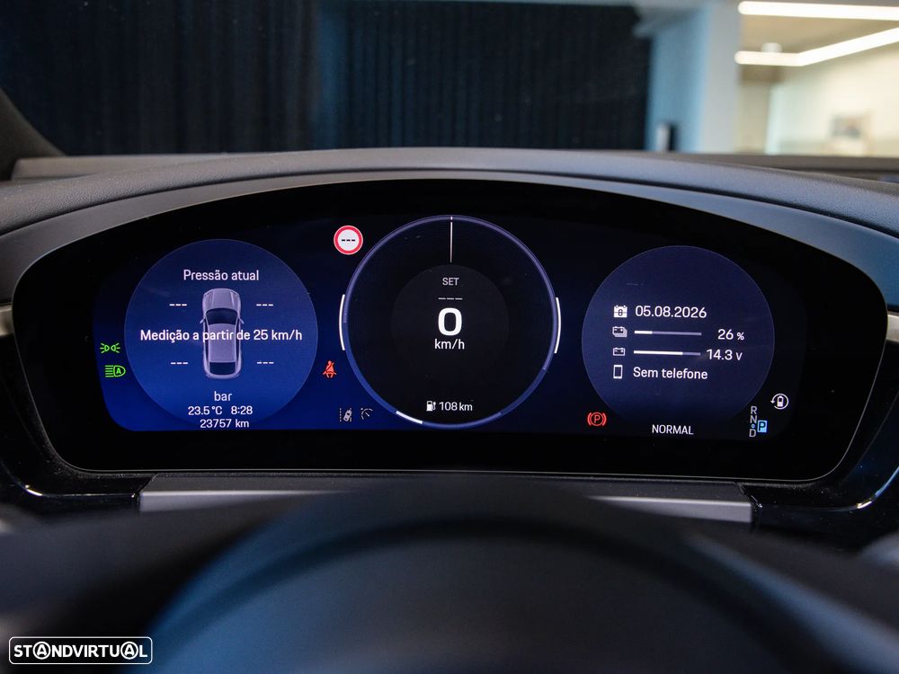 Porsche Macan Electric 4 - 27