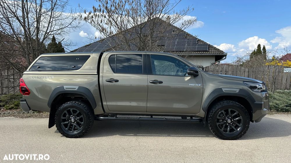 Toyota Hilux 2.8D 204CP 4x4 Double Cab AT Invincible Color Edition - 10