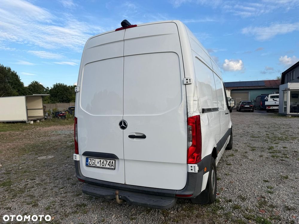 Mercedes-Benz Sprinter - 6