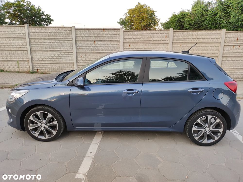 Kia Rio - 9