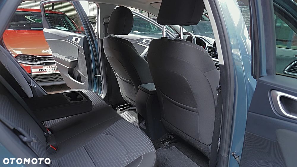 Kia Ceed 1.5 T-GDI M - 17
