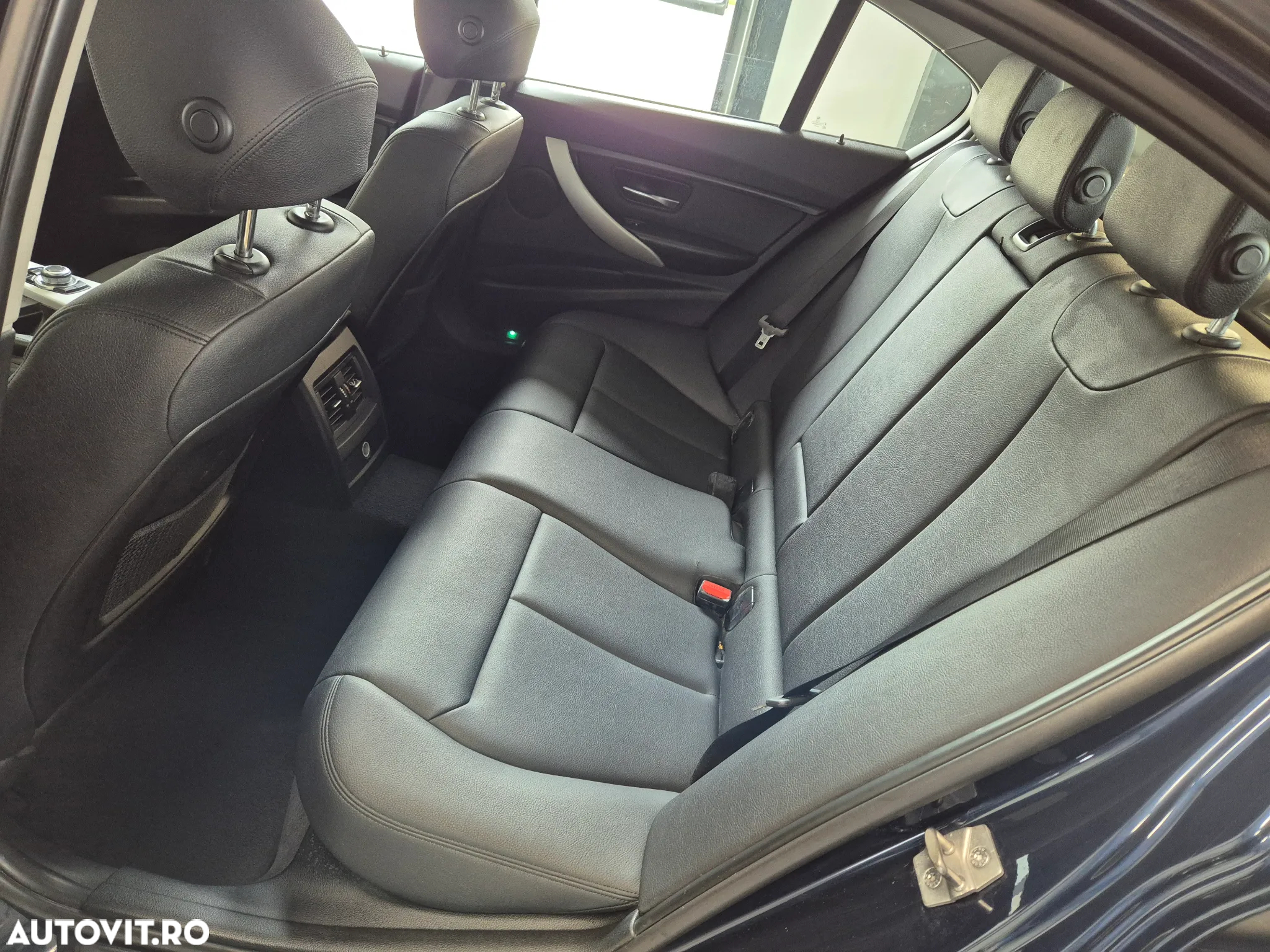 BMW Seria 3 - 16