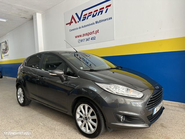Ford Fiesta 1.0 EcoBoost S&S TITANIUM - 1