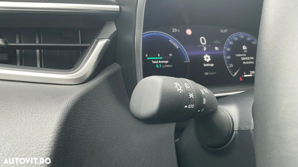 Toyota Corolla 1.8 HSD Dynamic - 30
