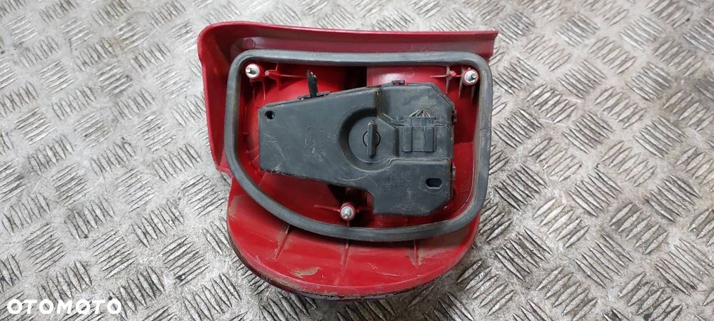 LAMPA PRAWY TYŁ GALAXY MK1 + WKŁAD HELLA EUROPA - 2