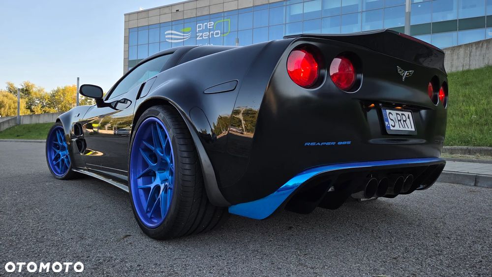 Chevrolet Corvette - 35