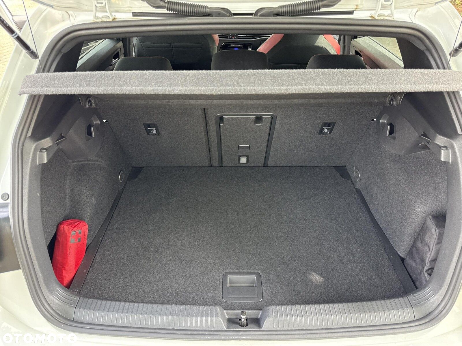 Volkswagen Golf VIII 2.0 TSI GTI DSG - 21