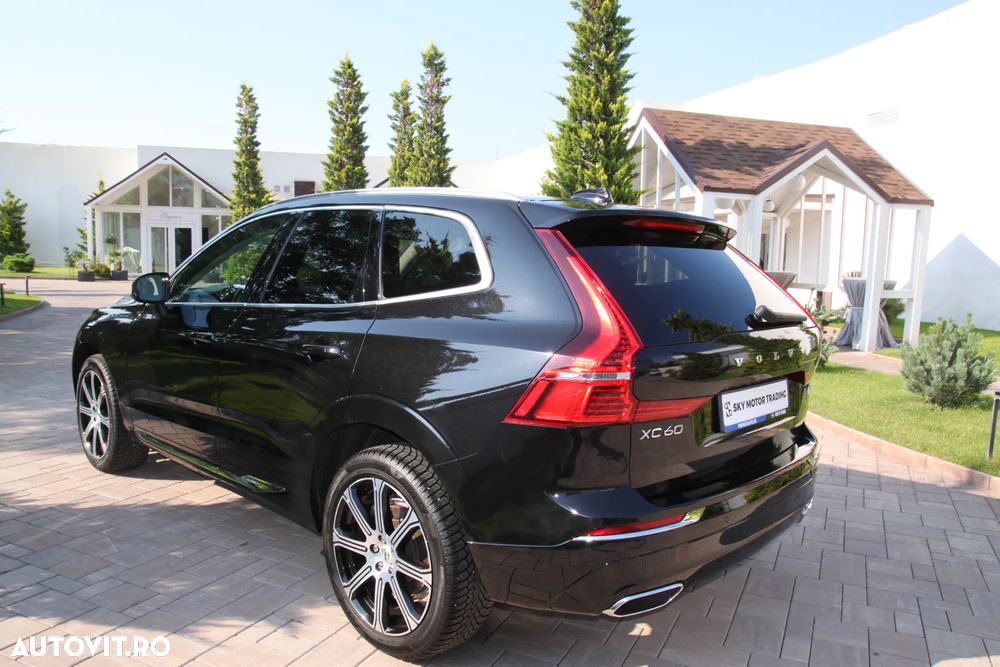 Volvo XC 60 B4 MHEV AWD Inscription - 23