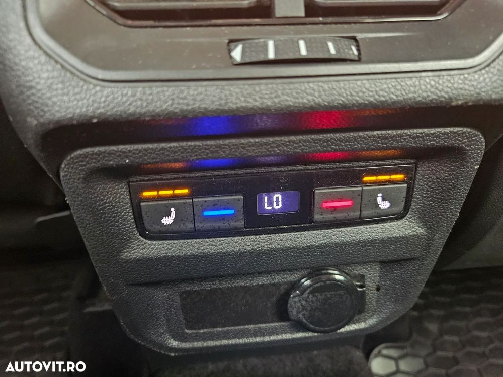 Volkswagen Tiguan - 10
