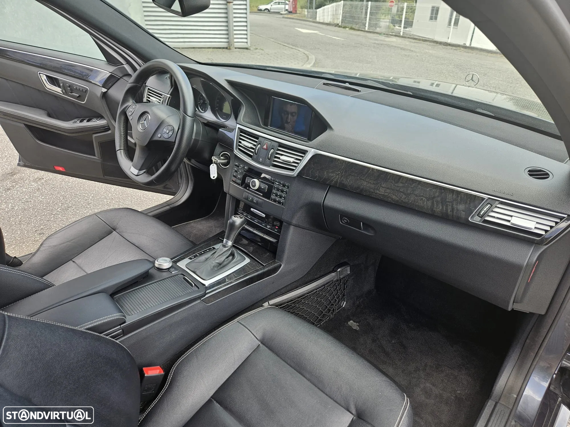 Mercedes-Benz E 250 CDi Avantgarde BE Auto. - 11