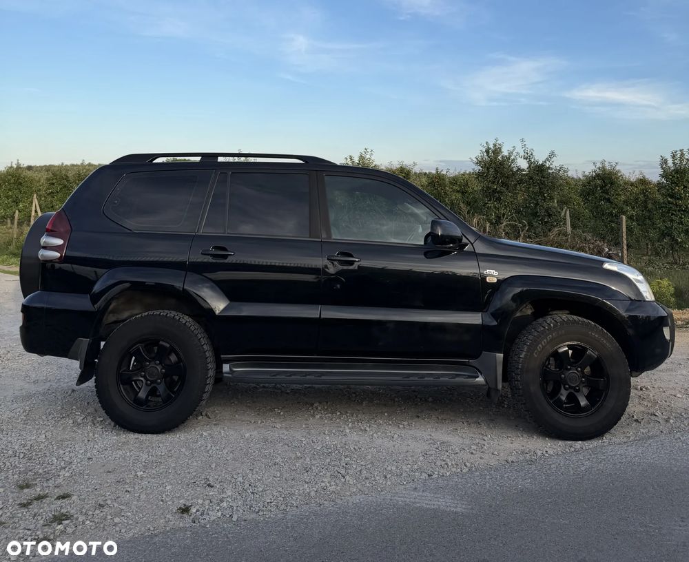 Toyota Land Cruiser - 5