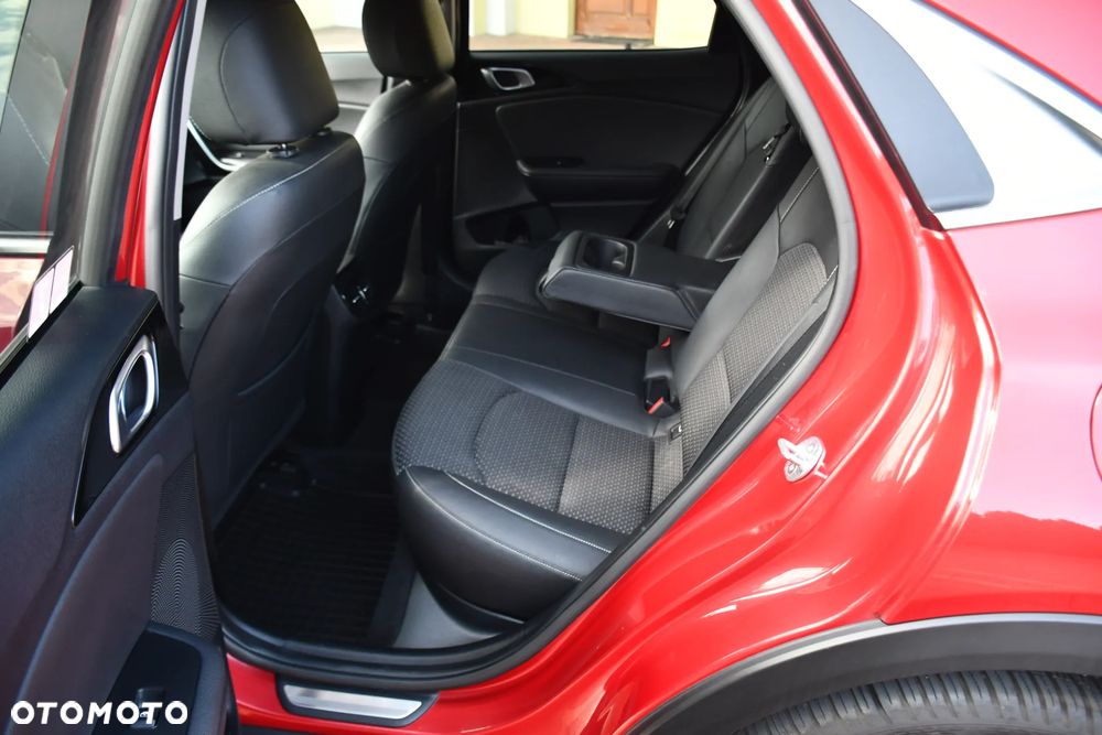 Kia XCeed 1.4 T-GDI OPF DCT7 PLATINUM EDITION - 19
