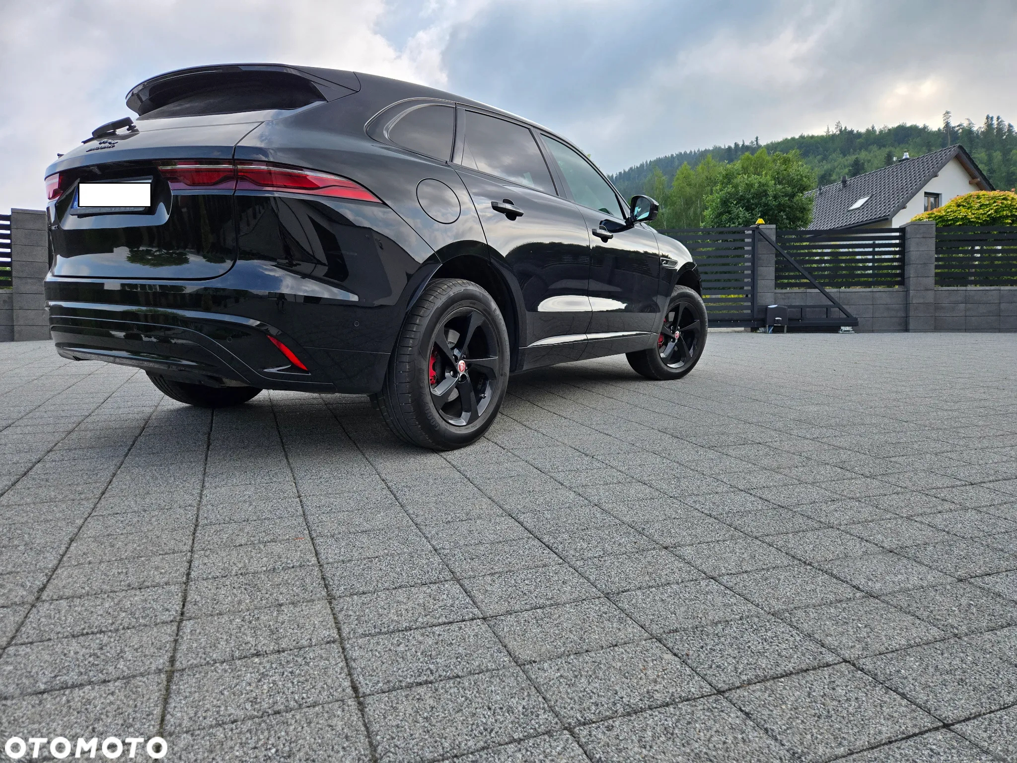 Jaguar F-Pace - 4