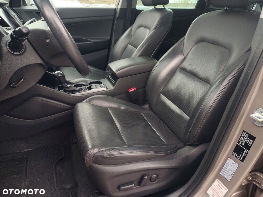 Hyundai Tucson 2.0 CRDI Premium 4WD - 16