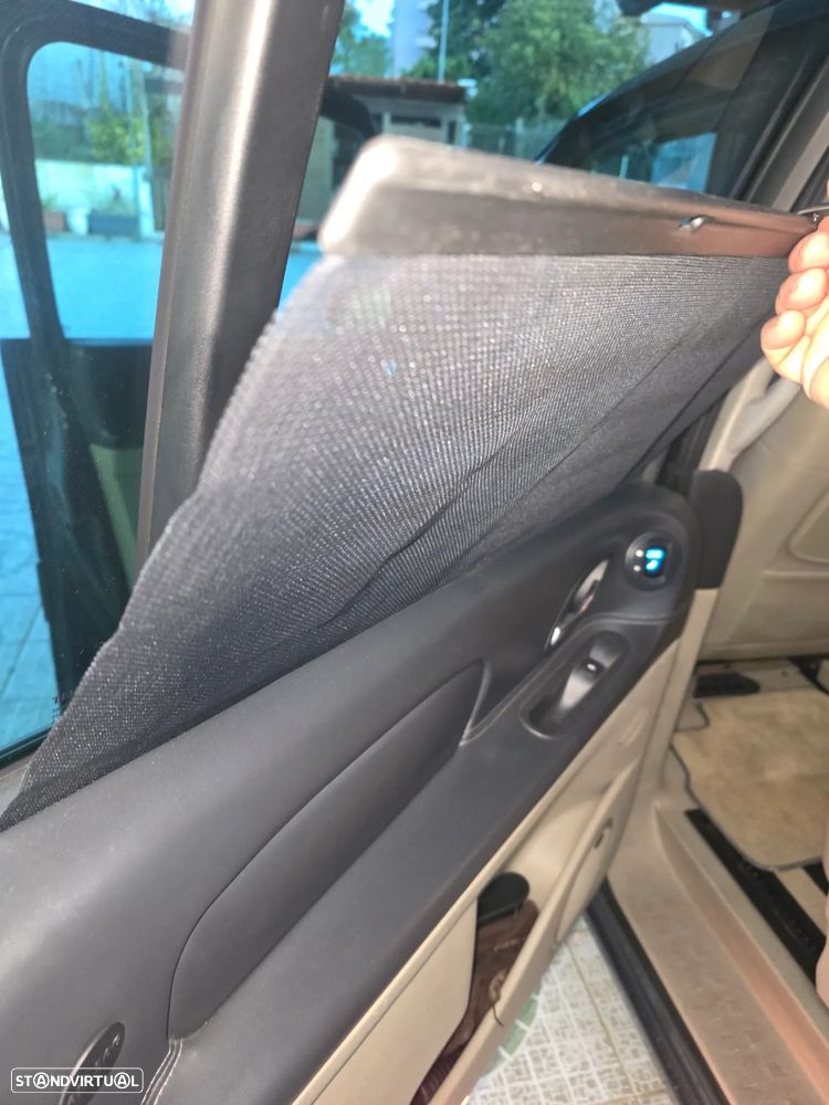 Renault Espace 2.0 dCi Initiale 7L Aut. - 24