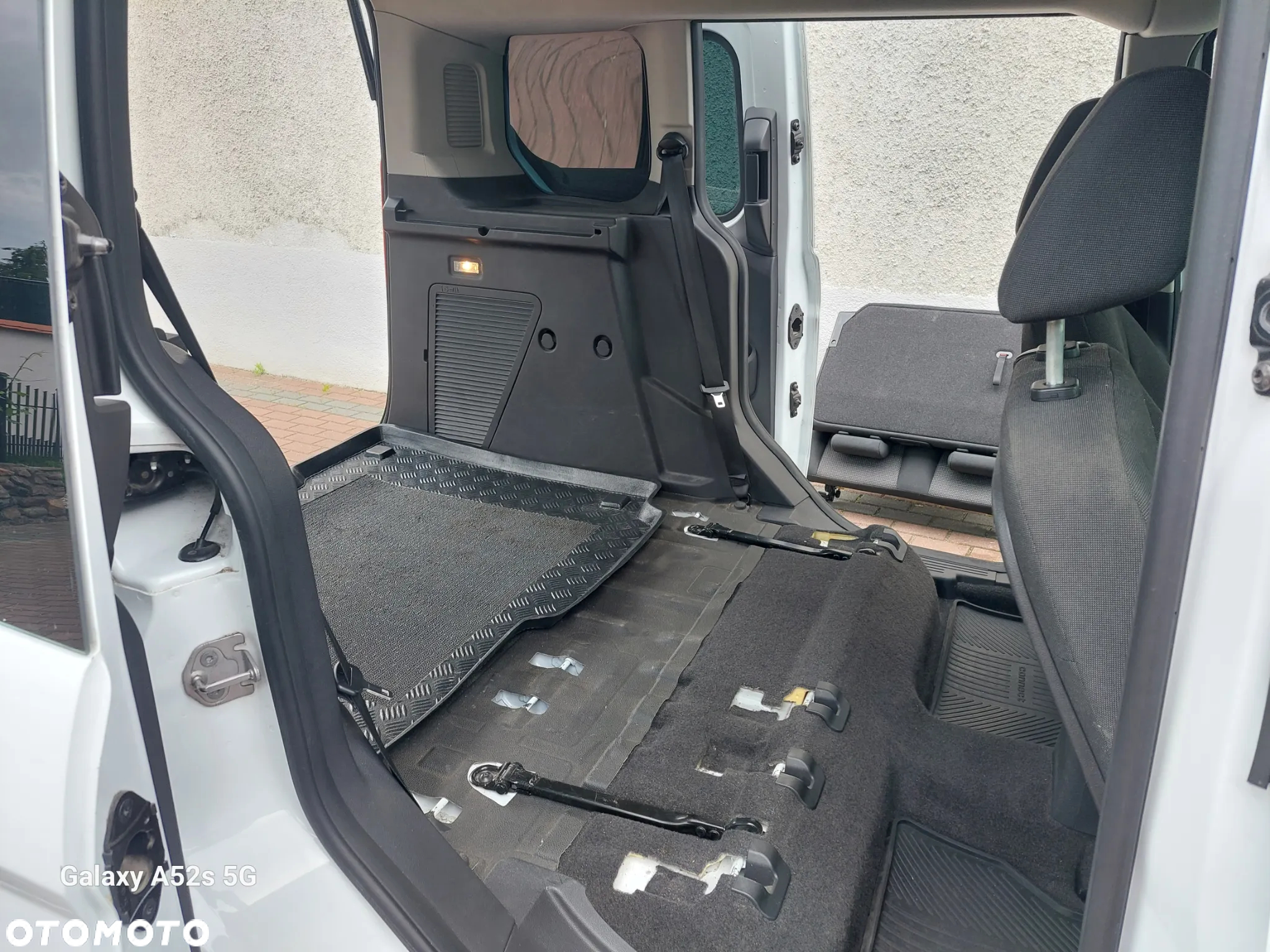 Ford Tourneo Connect 1.0 EcoBoost Start-Stop Trend - 11