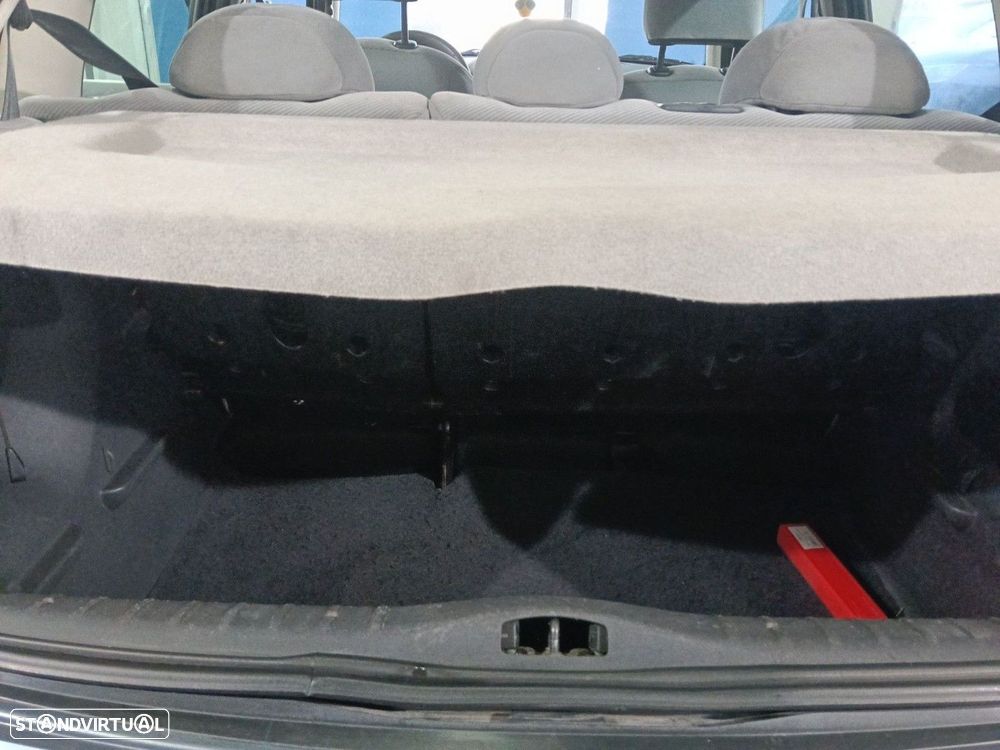 Citroën C3 1.4 HDi SX + - 19