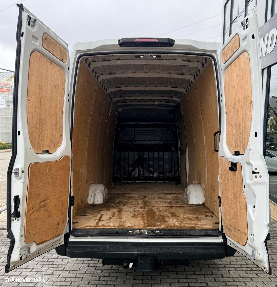 Iveco Daily 2.3 35S14V 4100 18m3 - 34