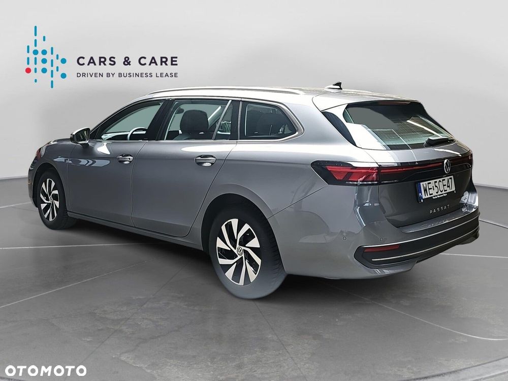Volkswagen Passat - 30