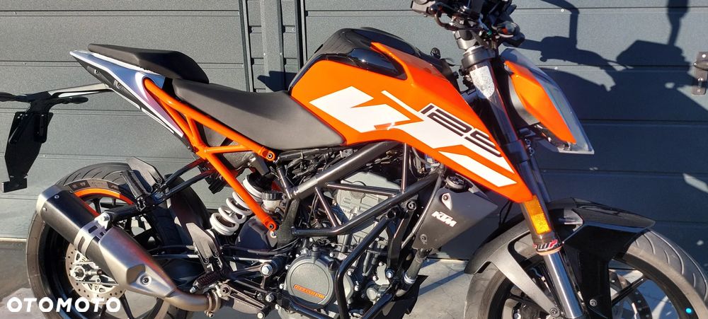 KTM Duke 125 - 26