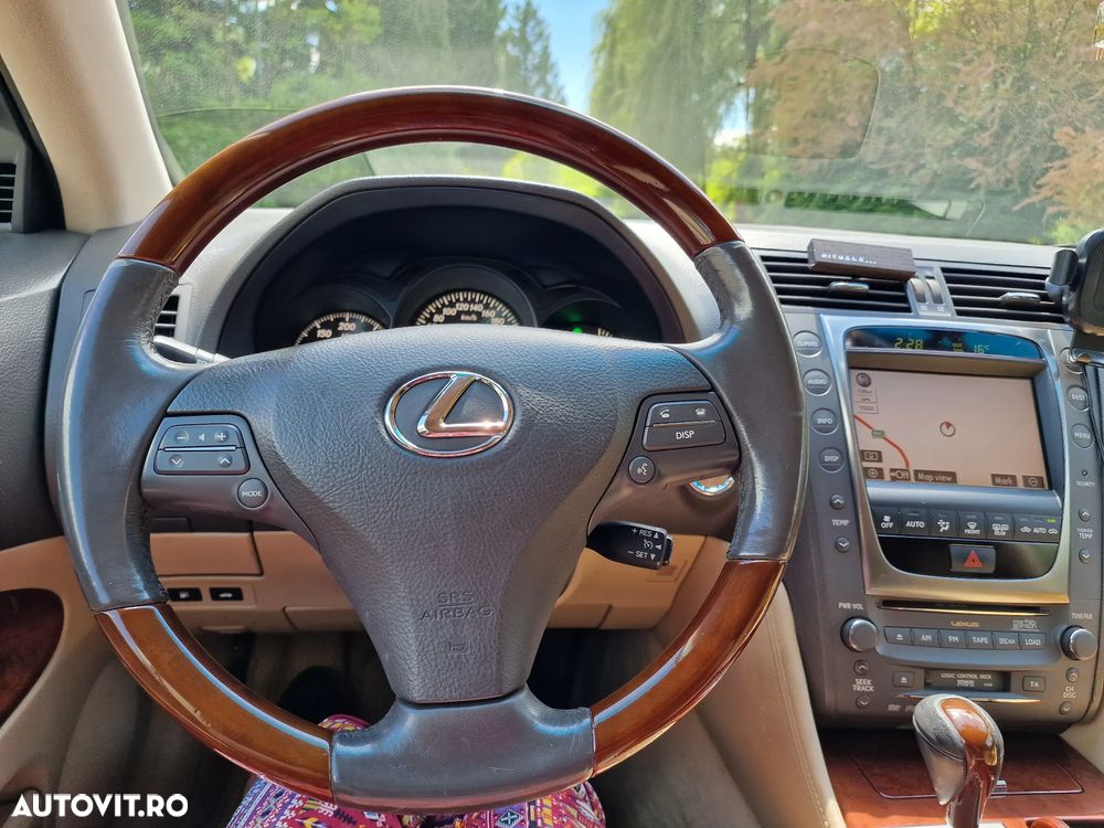 Lexus Seria GS - 11