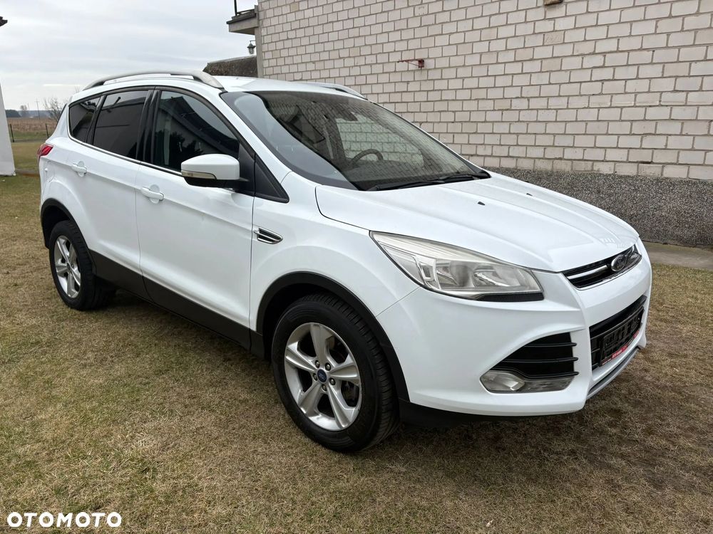 Ford Kuga 2.0 TDCi 2x4 Titanium - 3