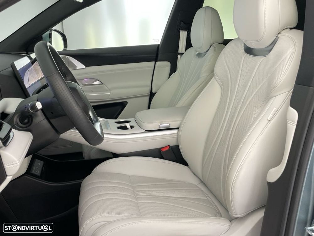 Xpeng G9 98 kWh AWD Performance + Gancho de Reboque - 17