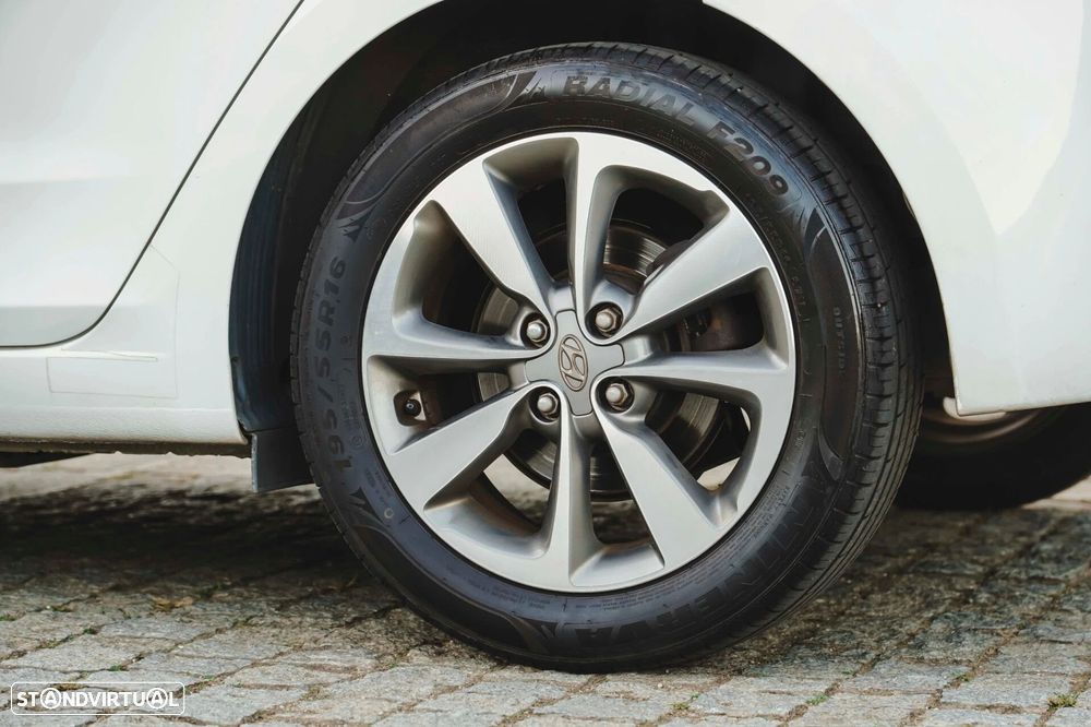 Hyundai i20 - 51