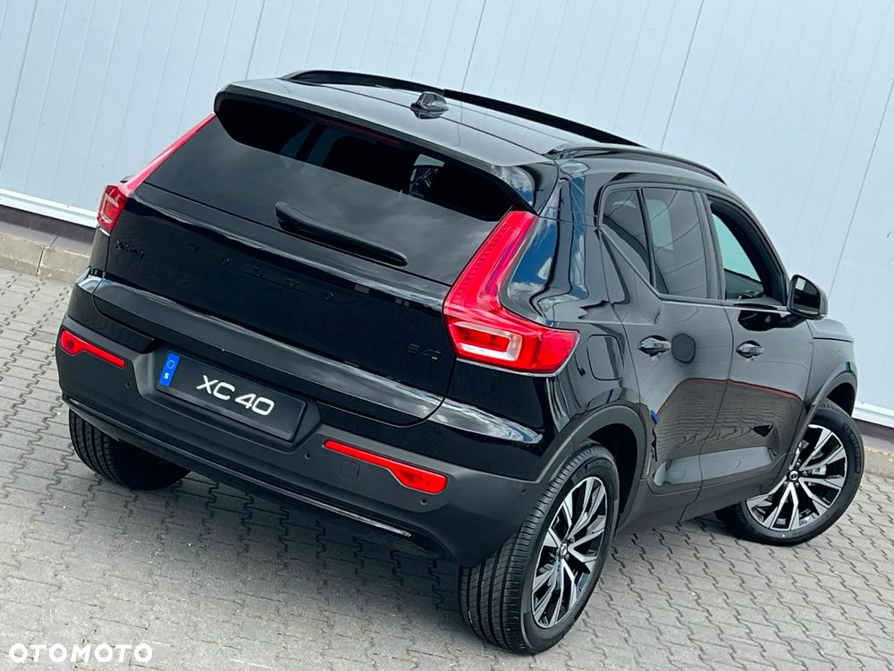 Volvo XC 40 B4 AWD Ultimate Dark - 14