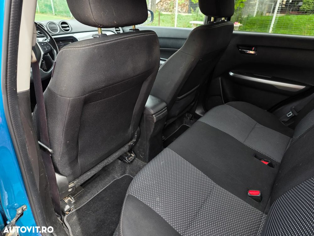 Suzuki Vitara 1.4 Boosterjet AllGrip MHEV Passion - 17