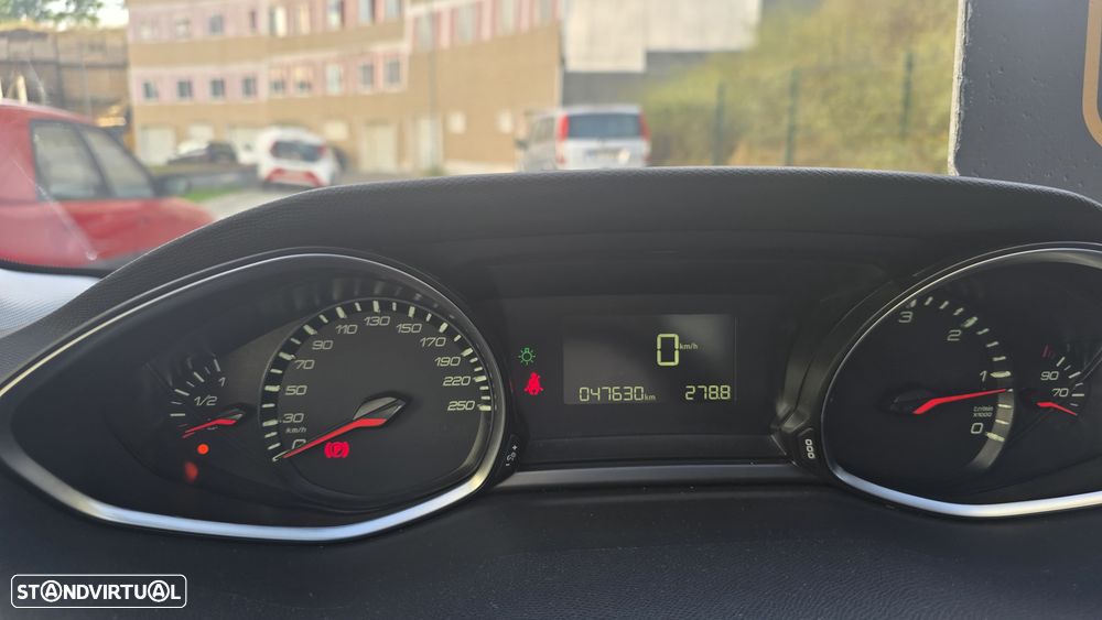 Peugeot 308 1.5 BlueHDi Style - 20