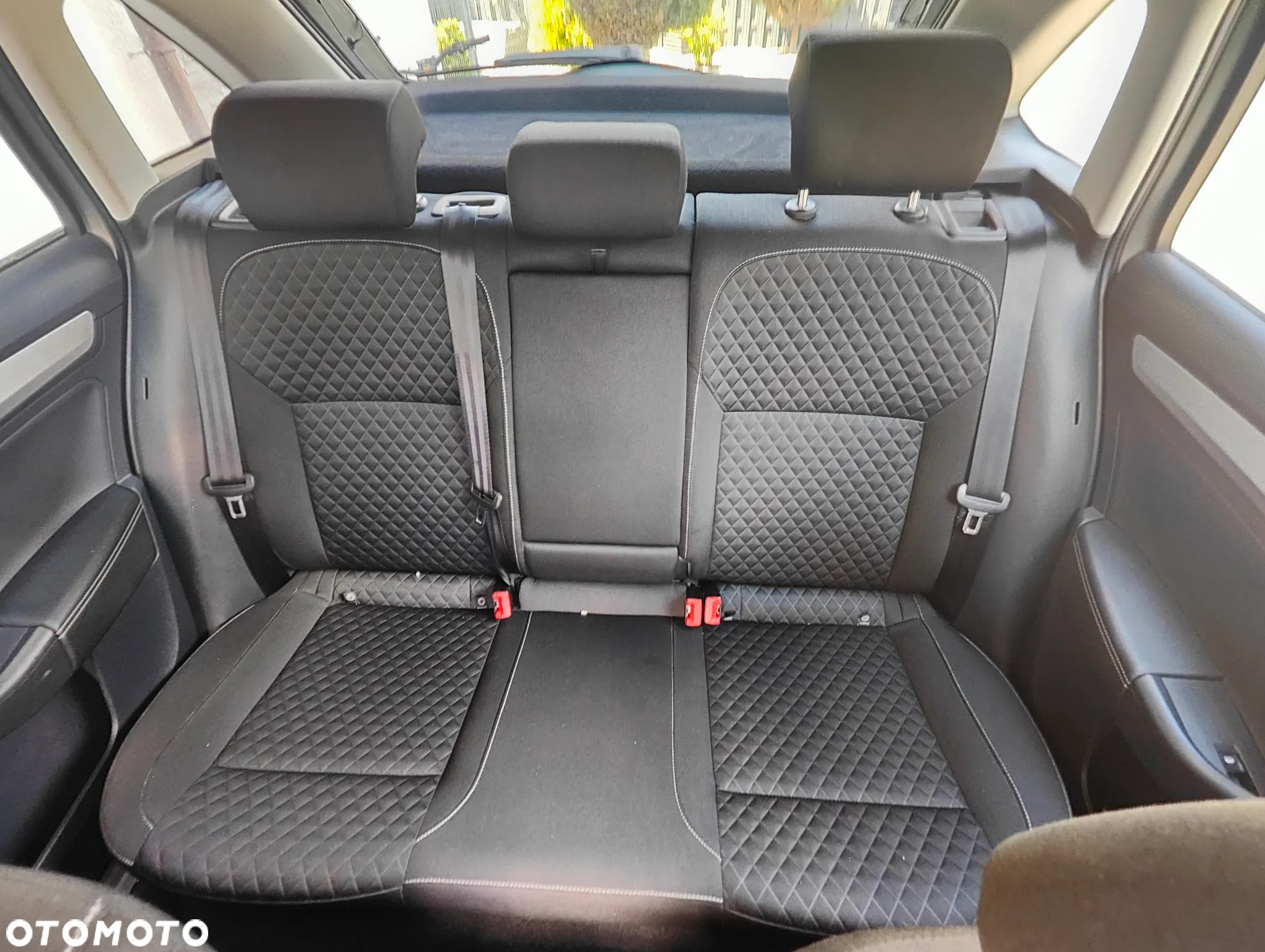 Skoda RAPID Spaceback 1.6 TDI Drive - 17