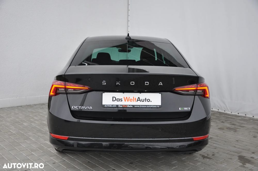 Skoda Octavia 1.5 TSI e-TEC DSG Clever - 4