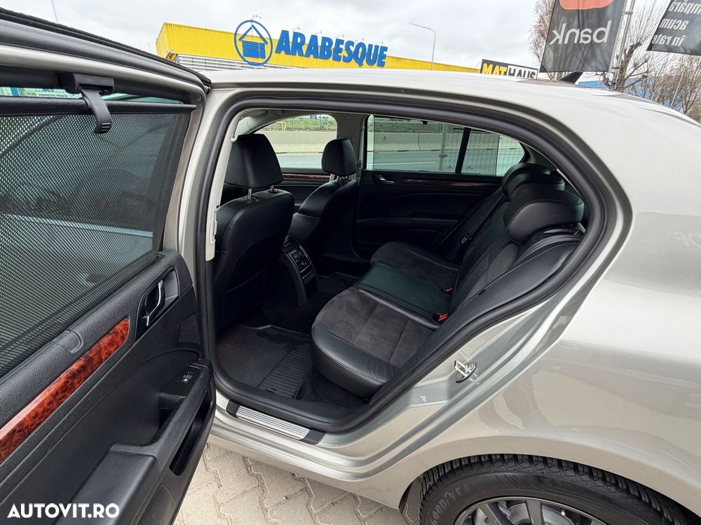 Skoda Superb 2.0 TDI Elegance DSG - 39