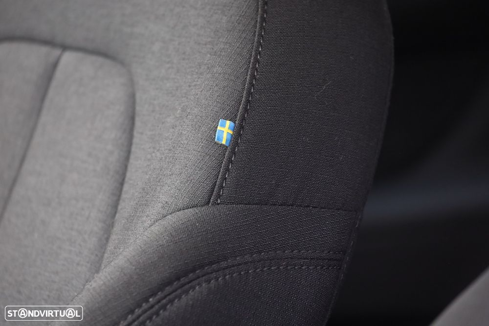 Volvo XC 40 1.5 T2 Momentum Core - 6