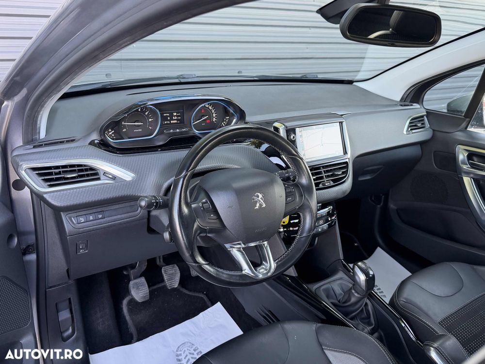 Peugeot 2008 PureTech 110 Stop&Start Allure - 12