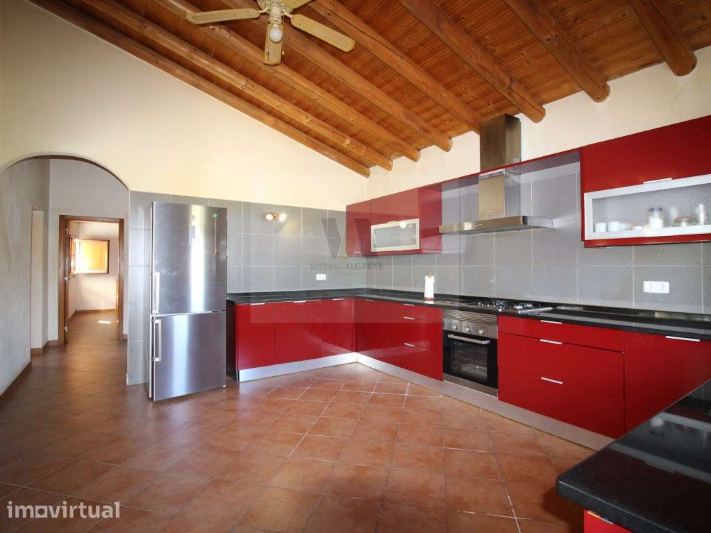 Encantadora moradia, ideal para quem procura tranquilidade sem abdi... - Grande imagem: 3/10