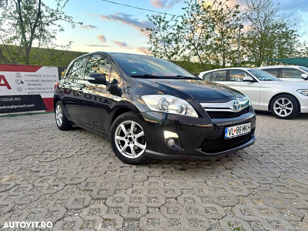 Toyota Auris 1.8 L VVT-i Luna - 2