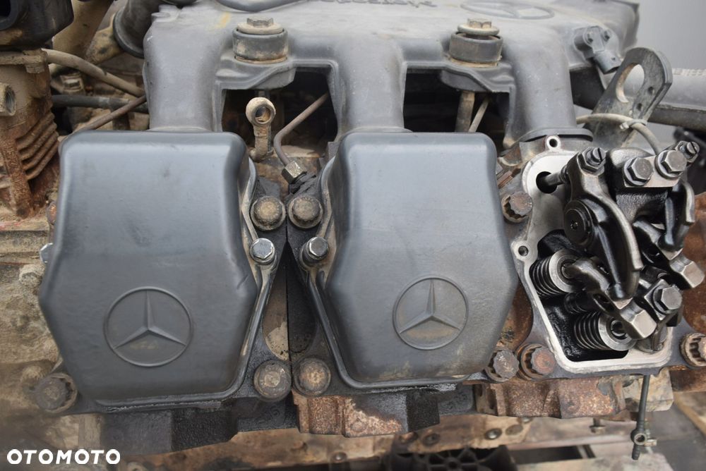 GŁOWICA SILNIKA KLAWIATURA ACTROS MP3 410 / 440 - 4