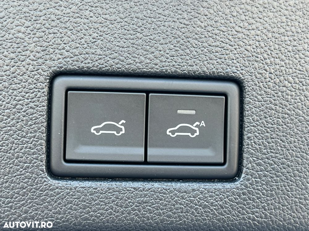 Volkswagen Touareg V6 TDI 4MOTION Elegance - 39