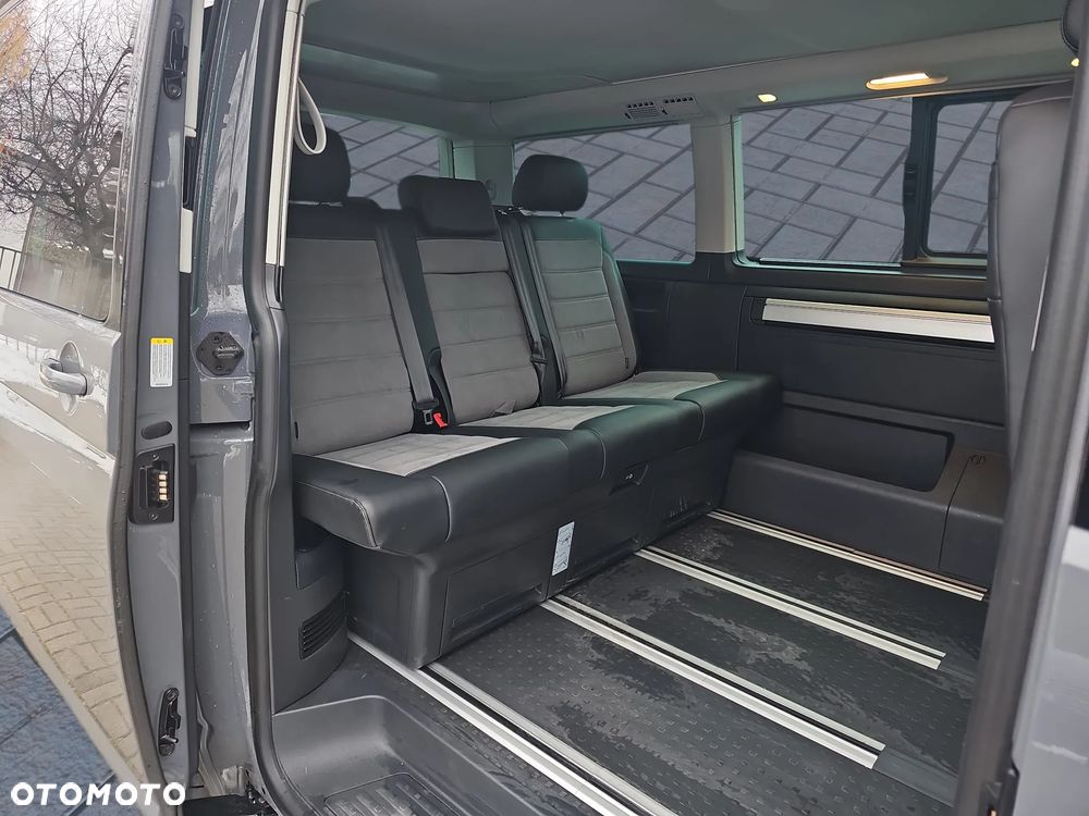 Volkswagen California - 12