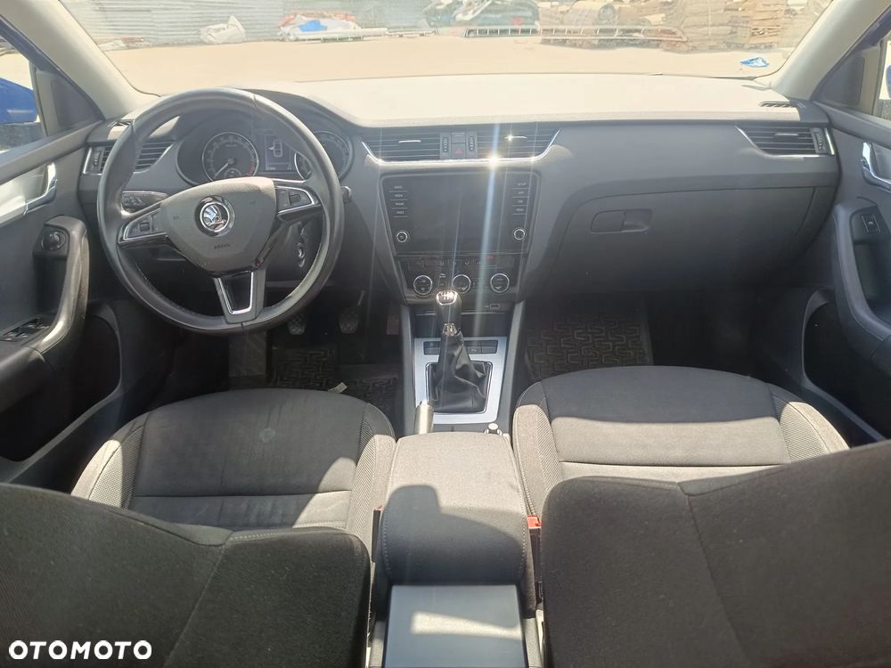Skoda Octavia 1.6 TDI SCR Ambition - 5