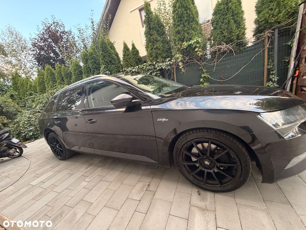 Skoda Superb 2.0 TDI L&K DSG - 27