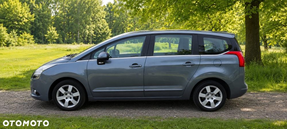 Peugeot 5008 - 1
