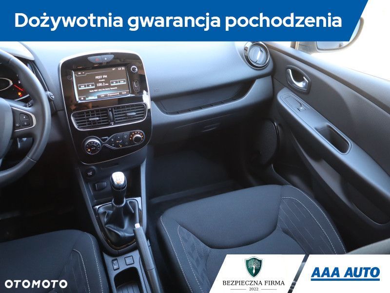 Renault Clio - 10